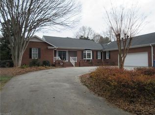 117 Juniper Cir, Advance, NC 27006