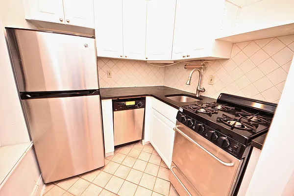 Rented by Waverly Realty Associates | media 15