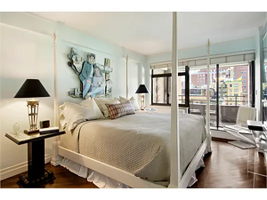 Sold by Corcoran | media 19