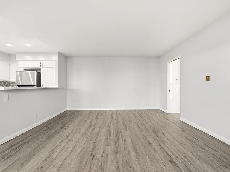 115 Redondo Ave #3 — Photo 6