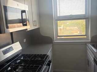 16605 Highland Ave APT 3V, Jamaica, NY 11432