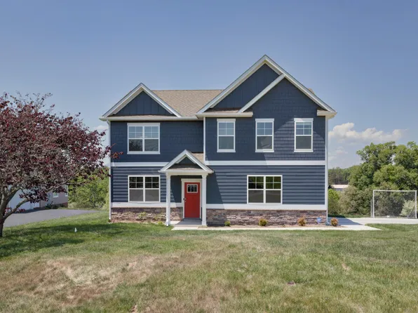 76 George William Ln, Lexington, VA 24450