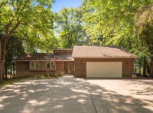 8285 River Acres Rd, Cottage Grove, MN 55016