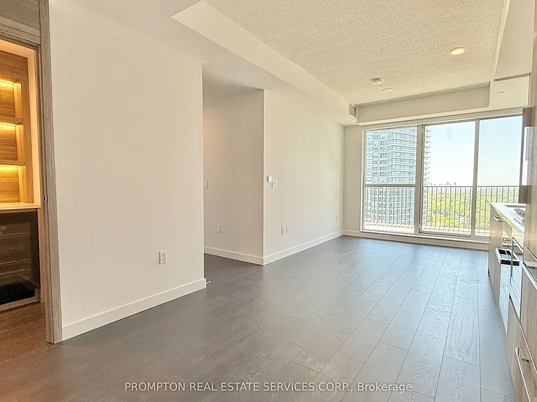 68 Esther Shiner Blvd #2015 — Photo 8