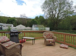 10 Hellstrom Rd, East Haven, CT 06512