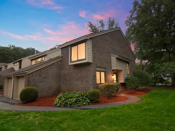 18 Cherrywood Dr, Stoughton, MA 02072