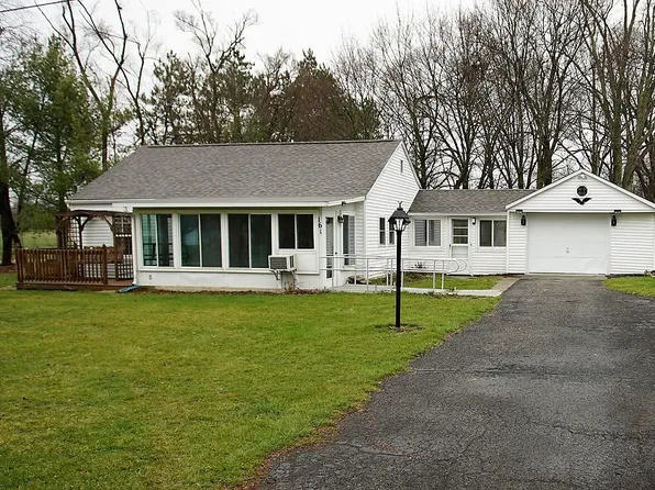 161 Bailey Dr, Adrian, MI 49221