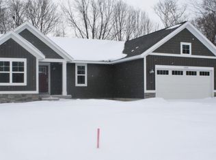 5322 Rischow Dr SW, Wyoming, MI 49509