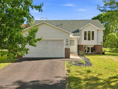 6665 13th Street Ct N, Oakdale, MN, 55128
