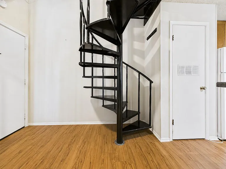 1905 San Gabriel St #206 — Photo 3