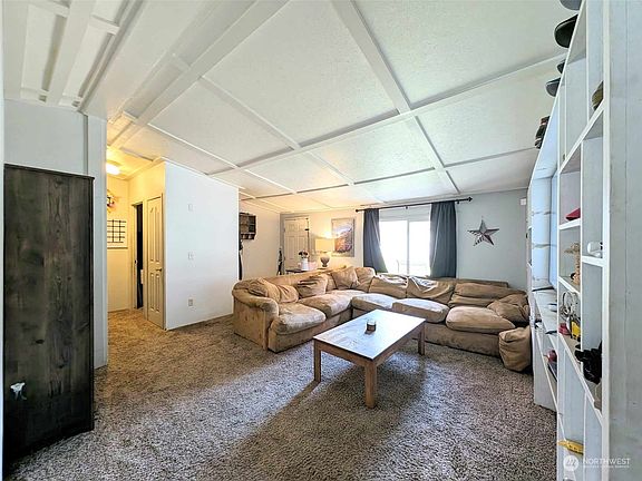4th image of 15 Murray Place #124