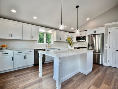374 Kenoza St, Haverhill, MA, 01830
