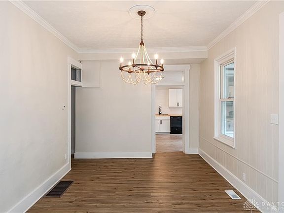 4th image of 28 Henry St