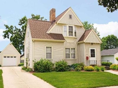 1216 Grace St, Janesville, WI, 53545