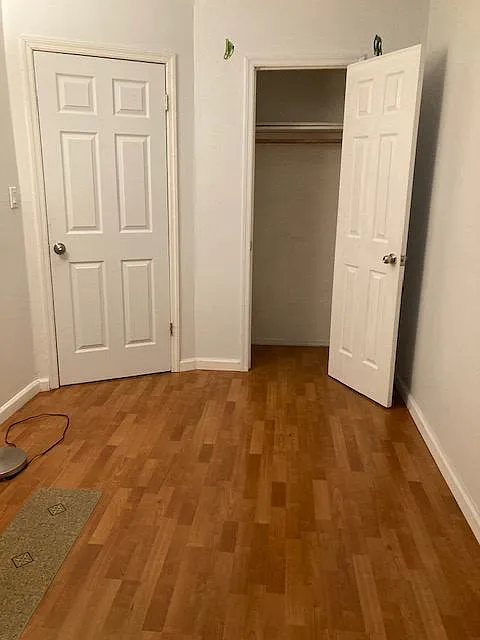 3 bed, 1.5 bath, 6000 sqft, $1,300 — Photo 3