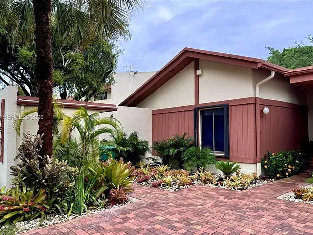 10583 SW 77th Ter — Photo 17