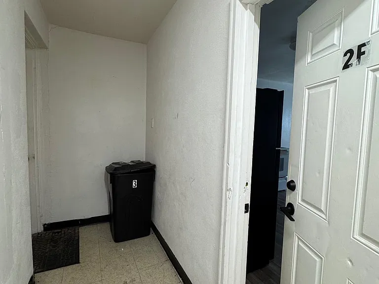222 Long Ln #2F — Photo 19