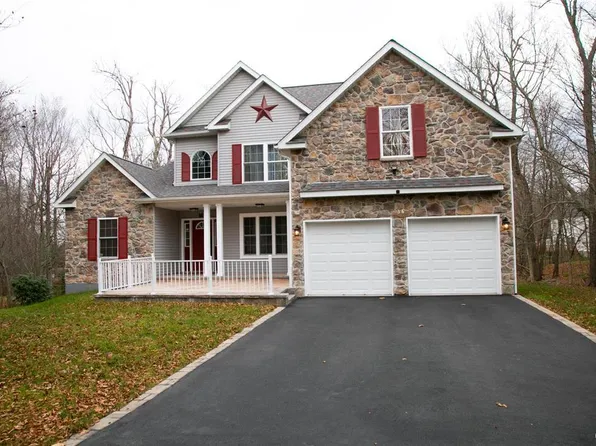 336 Delaware Dr, Tobyhanna, PA 18466