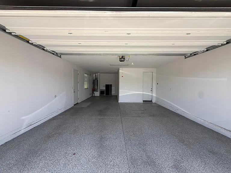 15744 W Jefferson St — Photo 25