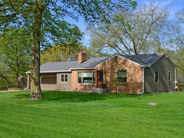 3636 Woodcroft Dr, Minnetonka, MN 55345