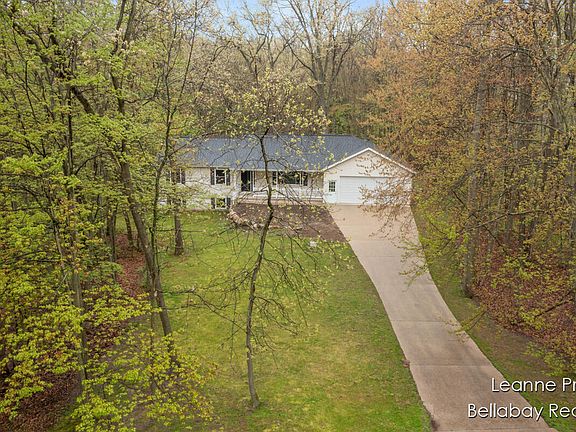 2nd image of 3745 Josie Ln