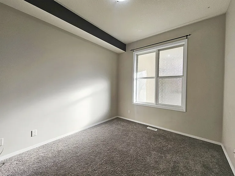 4835 104a St NW #403 — Photo 16