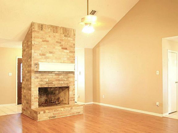 2nd image of 15702 Barbarossa Dr