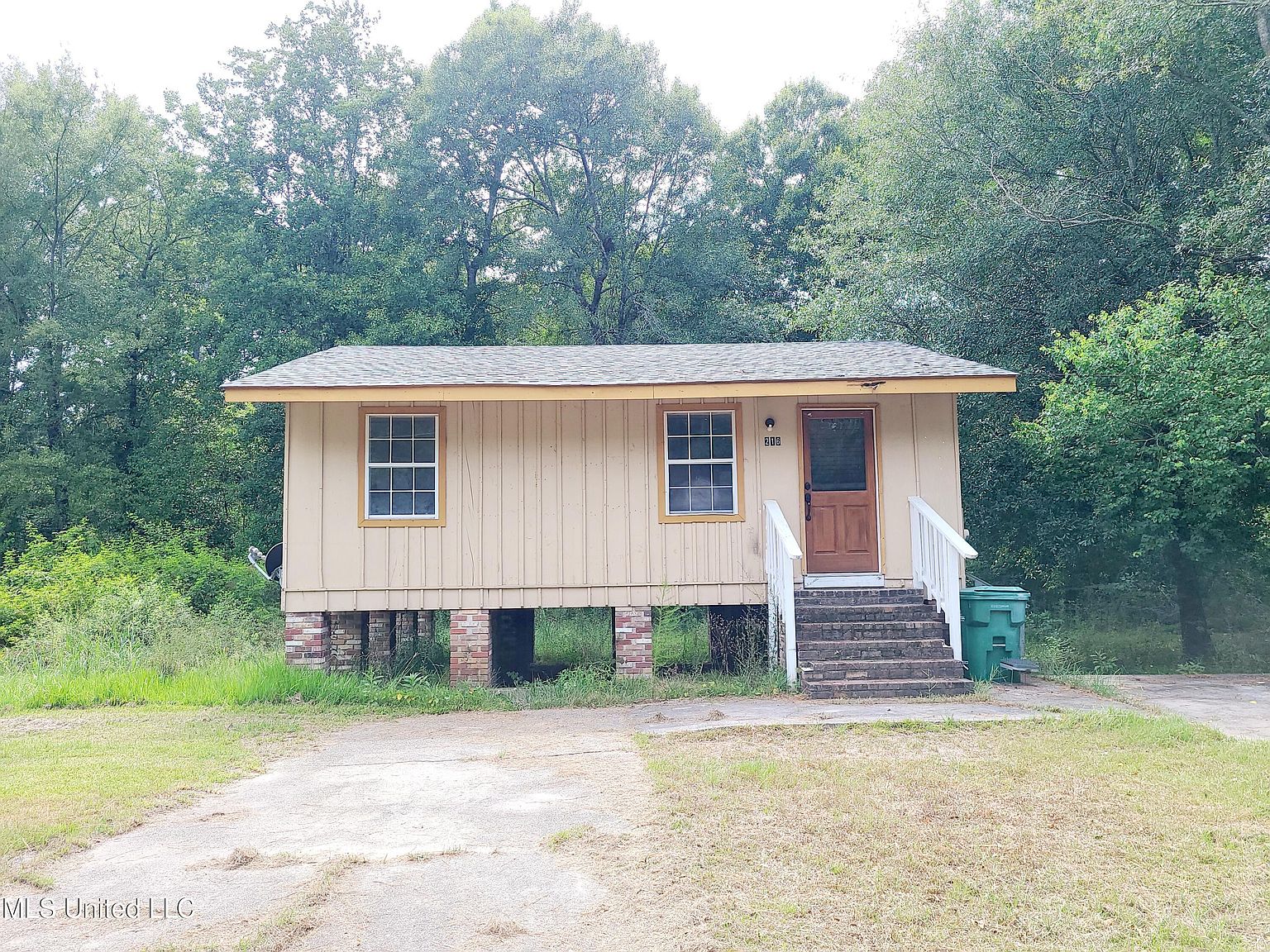 216 S Loftin Ave, Picayune, MS 39466 Zillow