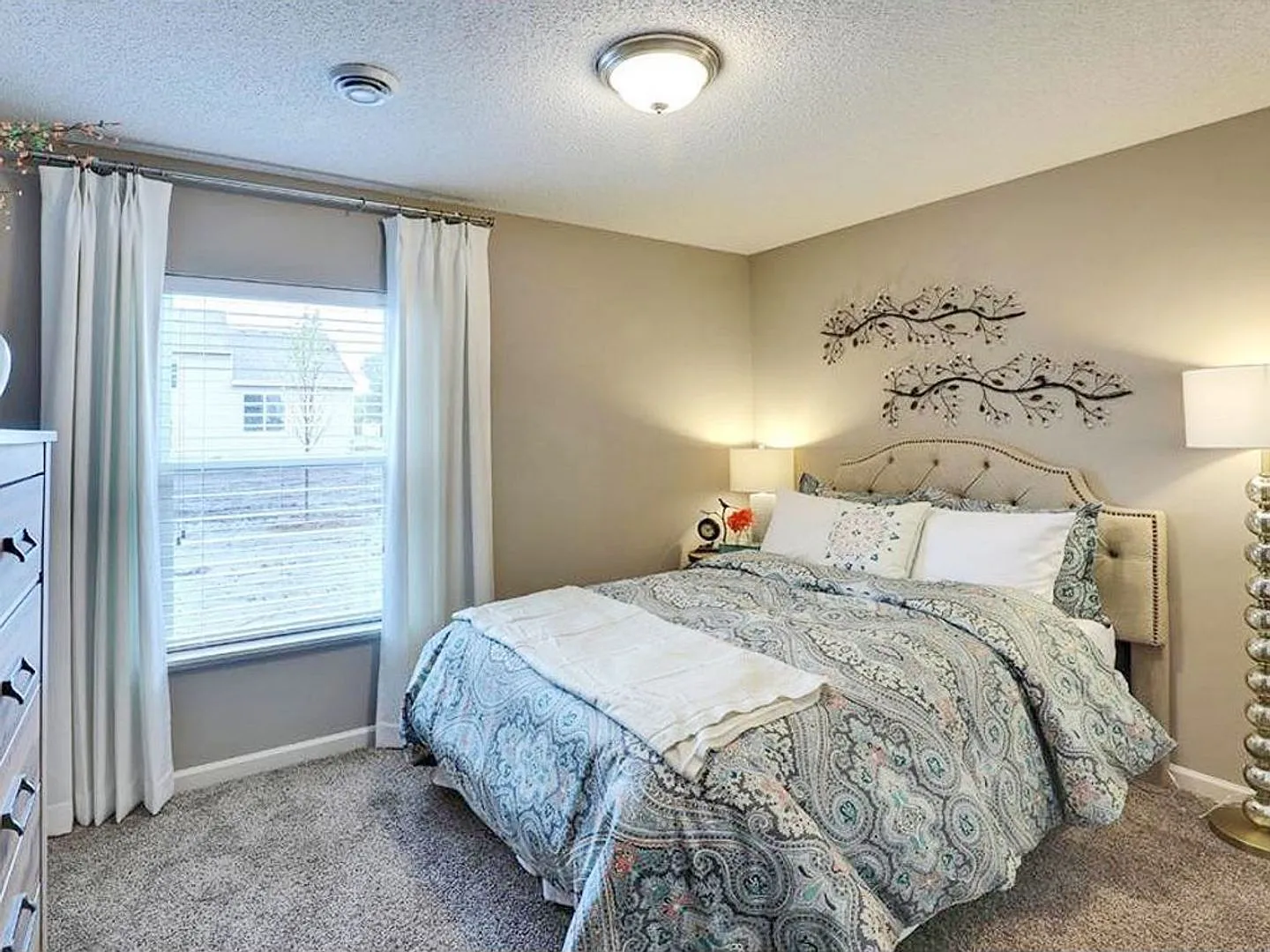 Like New Home with 3-Car Garage, Granite Kitchen, Vaulted Ceilings, Primary Suite, 3BRs on Upper ... — Photo 3