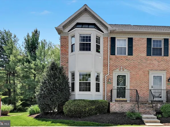 339 Cobblestone Ln, Lancaster, PA 17601