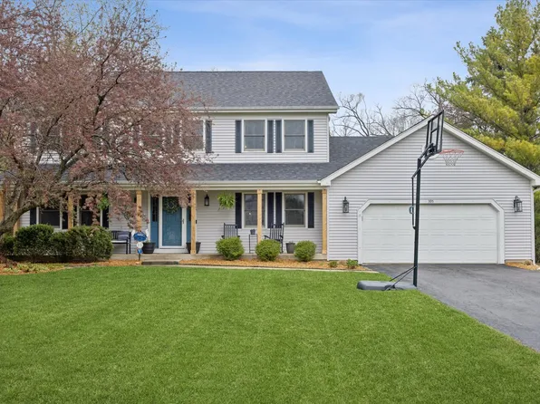 395 Southampton Dr, Geneva, IL 60134