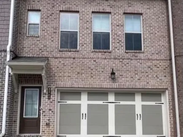 3040 Regal Crown Dr, Duluth, GA 30096