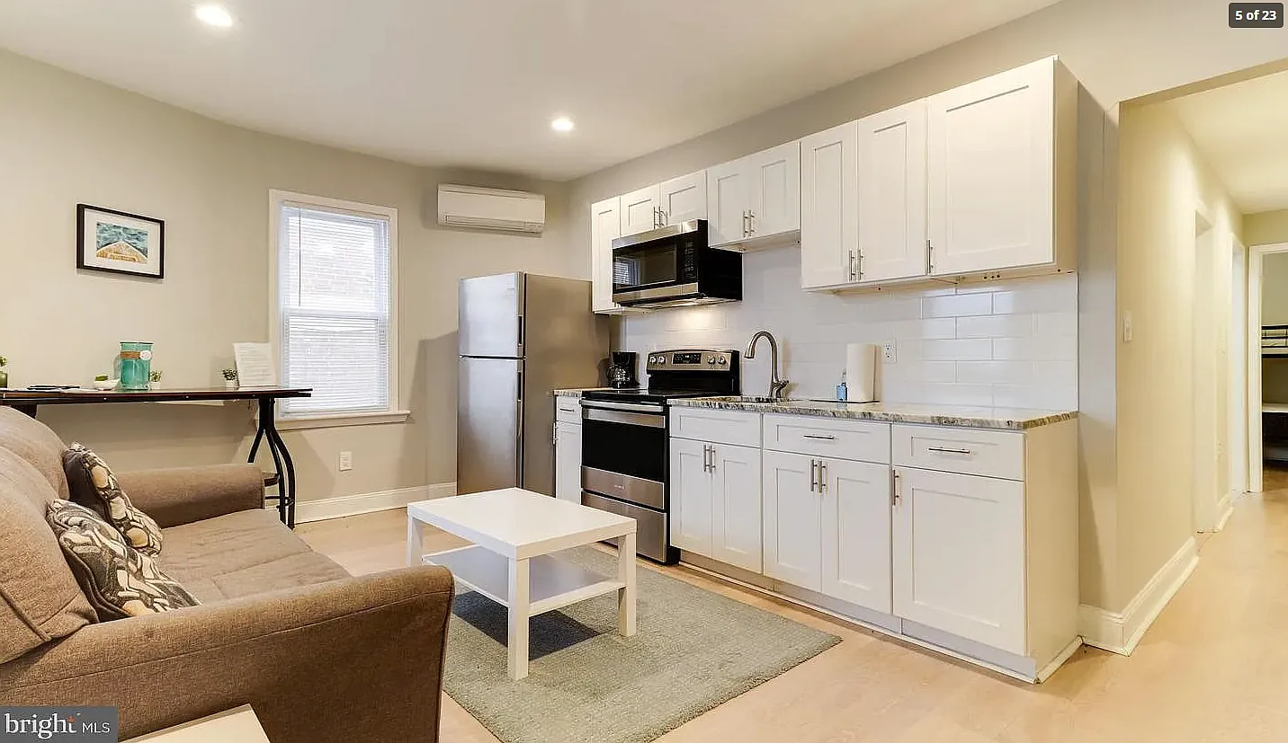 2 bed, 500 sqft, $1,350 — Photo 4