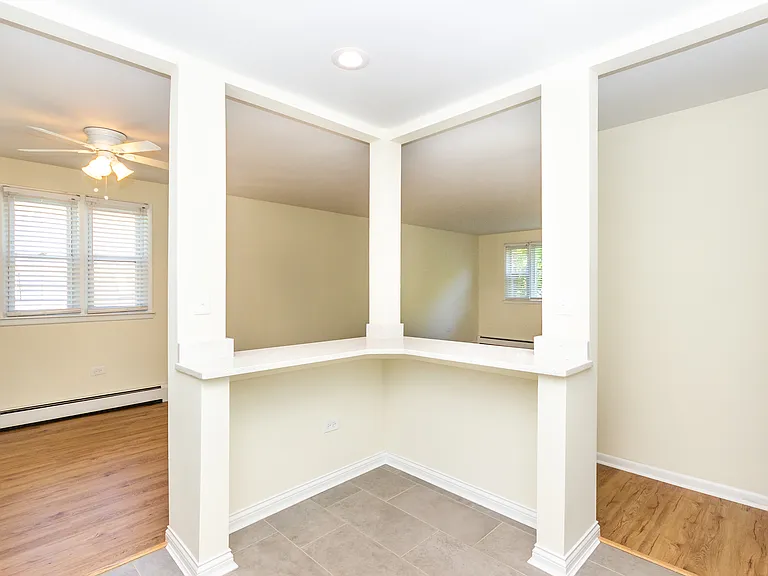 315 N Maple — Photo 11