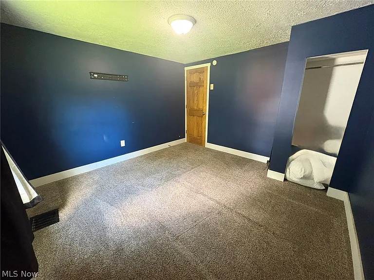 821 Goddard Ave — Photo 5