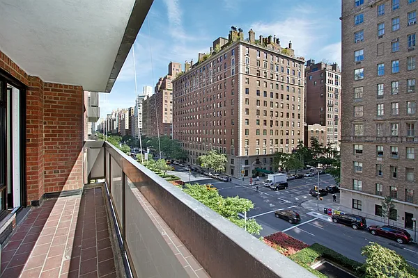 Sold by Corcoran | media 10