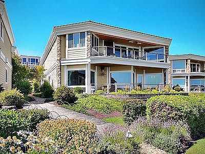 3rd image of 7305 Soundview Dr Unit 601