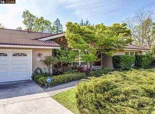 9 Amigo Ln, Walnut Creek, CA 94596