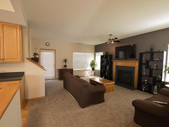 2nd image of 1856 Caplinger Dr
