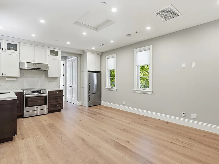 780 Stone Ln — Photo 18