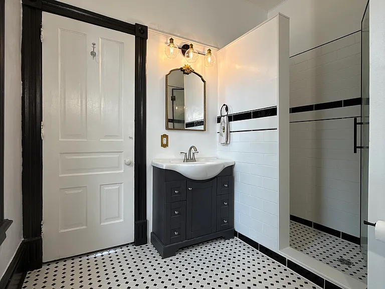 500 Stuart Ave #4 — Photo 7