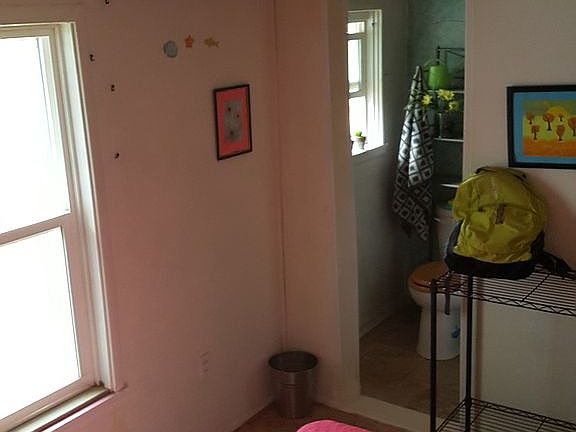Direct access 2nd bathroom