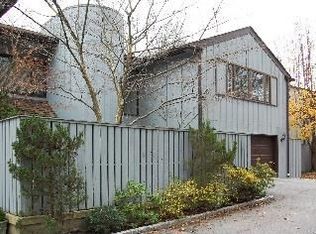 9 Brandywine Falls Rd, Wilmington, DE 19806