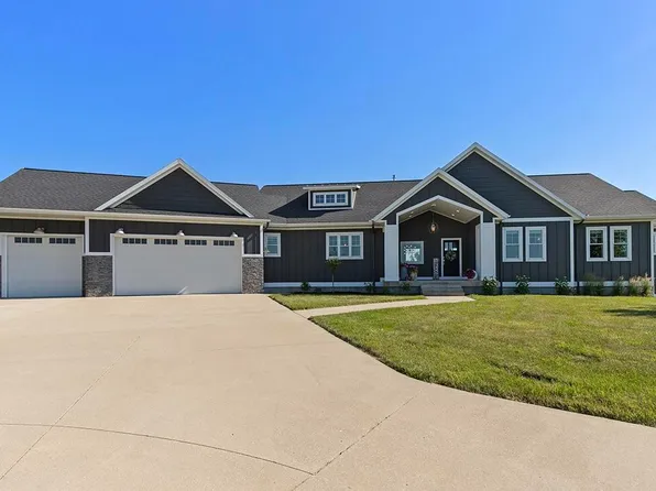 3883 100th St SE, Caledonia, MI 49316