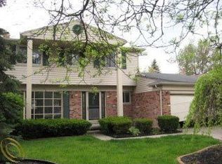 8629 Mannington Rd, Canton, MI 48187