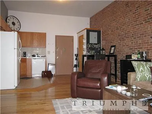 Rented by Triumph Property Group | media 20