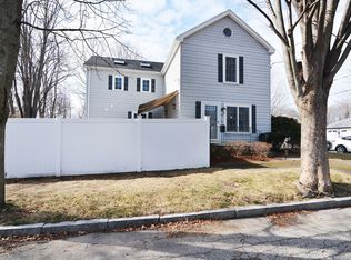 28 Court St, Wakefield, MA 01880
