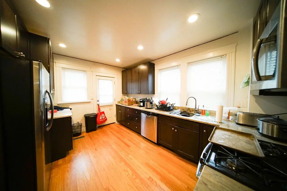 Building Photo - 10 Sawyer Ter #1