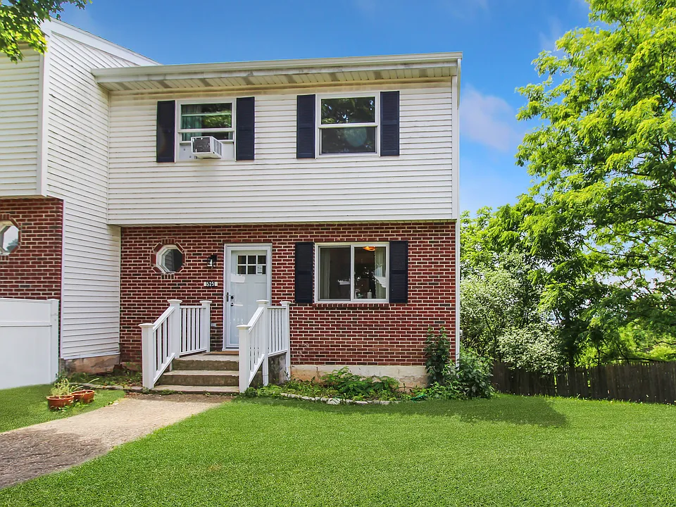 525 Harbor View Ct