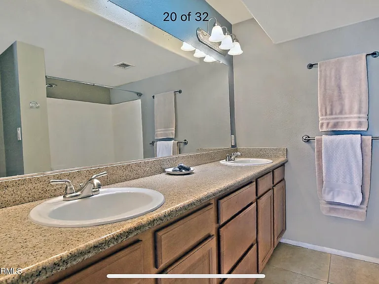 835 N Granite Reef Rd #11 — Photo 3